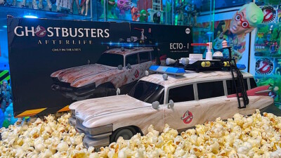 🚑AMC Theatres Exclusive GHOSTBUSTERS:🚑AFTERLIFE ECTO-1 Replica