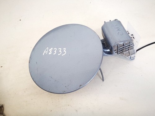 Hyundai Santa Fe 2006 Fuel door Gas cover Tank cap (FUEL FILLER FL #1689434-13