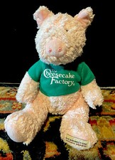 HERRINGTON CUTE CHEESECAKE FACTORY PINK PLUSH STUFFED PIG WITH GREEN TEE