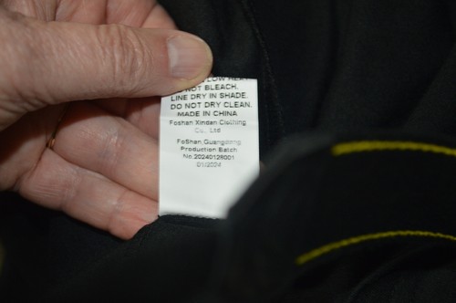Womens You Matter Black Tshirt XL "To the person behind me..." - Picture 6 of 6
