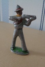 Quiralu Ancien Jouet  Figurine Cowboy avec fusil réf 736