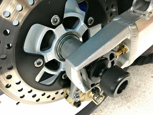 HONDA CBR 929 954 2000 2003 CRASH MUSHROOMS REAR AXLE SLIDERS BOBBINS BUNGS S3U - Picture 6 of 6
