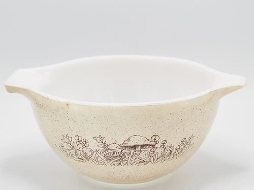 PYREX Forest Fancies Mushroom Brown Cinderella 441 Bowl 750ml Corning NY USA