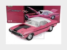 1:18 GREENLIGHT Dodge Challenger R/T 440 Six Pack Coupe 1970 GREEN13699 MMC