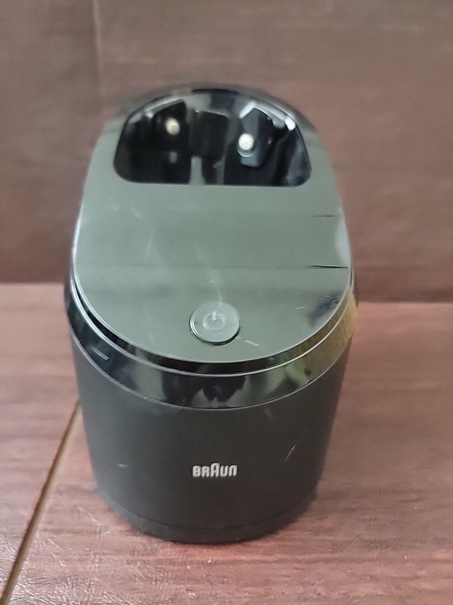 Braun 5430 Cleaning/Clean Center Series 8 & 9 charging station