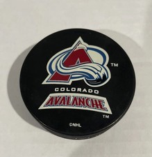 Vintage Colorado Avalanche Basic Official NHL  Hockey Souvenir Game Puck