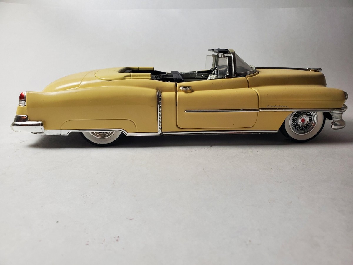 Ertl American Muscle 1953 Cadillac Eldorado Toys r Us 1:18