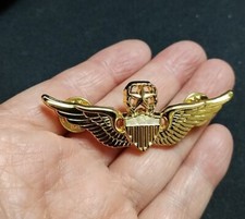WWII USAF Wings Military Command Pilot Metal Wings Metal Badge Pin Color Gold