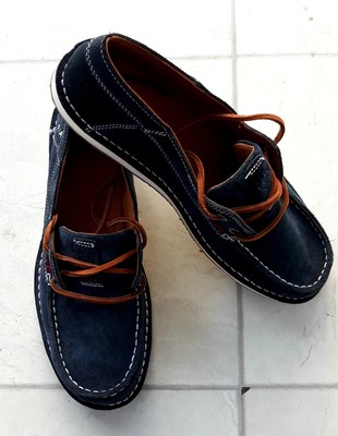 ariat cruiser castaway navy