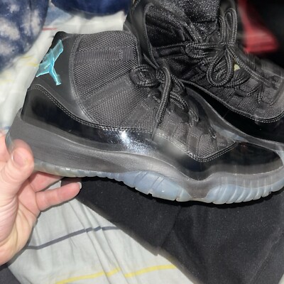 cr7 black and white cleats