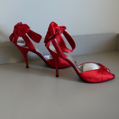 stuart weitzman stilettos