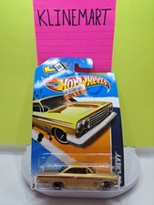 HW HOT WHEELS MOC 1962 CHEVY MUSCLE MANIA 12                          H11