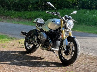 BMW R9T sport