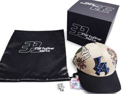 31 HATS TAKE NOTES - PAGE 31 - Full Set [Hat, Box ,dust Cover And Pin ]1:1