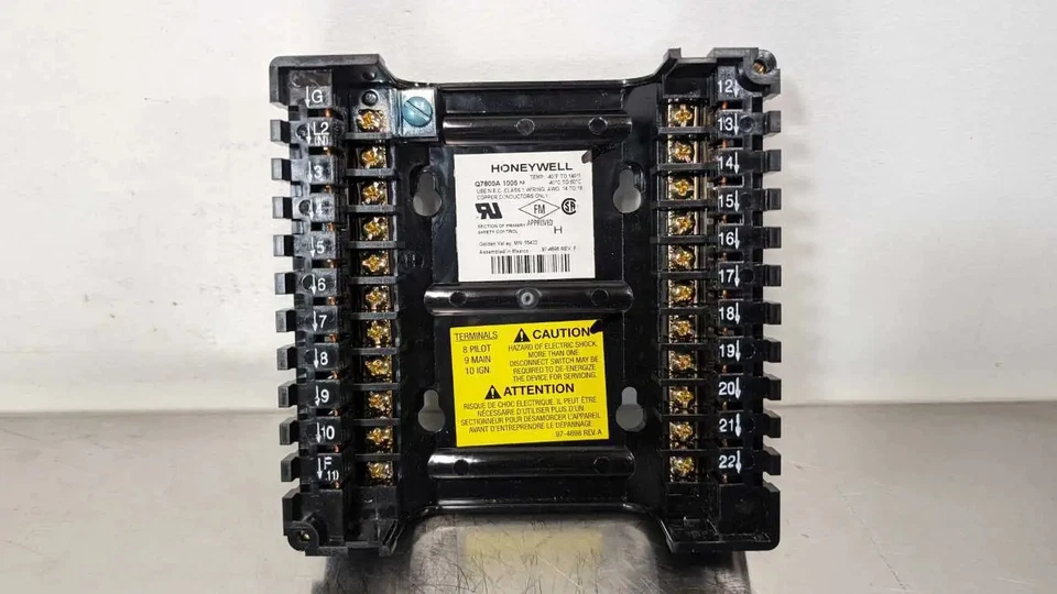 Honeywell Q7800A 1005 Universal Wiring Subbase 22 Terminals - Image 2 of 4