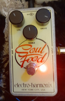 Soul Food Gitarrenpedal mit Adapter Netzteil funktioniert einwandfrei