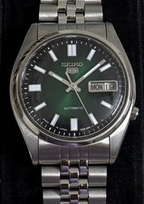 Seiko 5 Automatic Men’s Watch 17 Jewels Green Sunburst Dial Japan Cal.7009