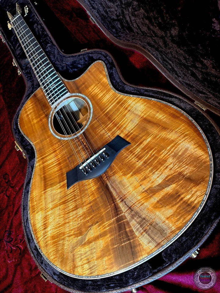 Taylor K66ce (RARO) "Curly Koa" 12 cordas 2018 - Imagem 3 de 4