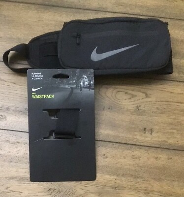 Nike Nylon Waistpack with Mesh Back Adjustable Belt Top Zip Closure Black 