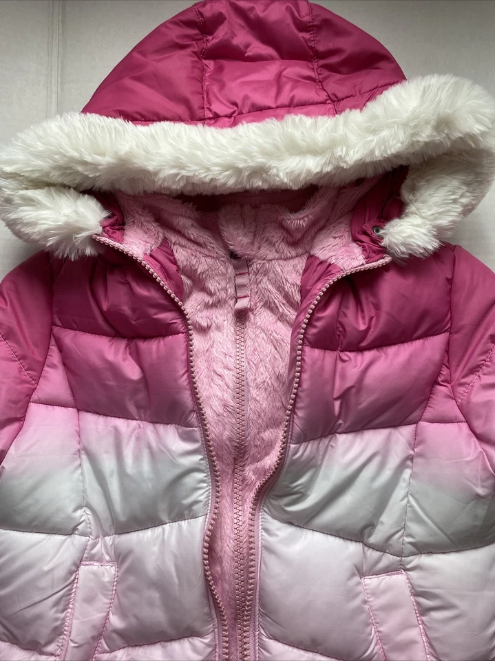 SNOZU 女孩连帽棉布,内里有舒适的苍蝇和匹配针织帽。 — 第 3/4 张图片