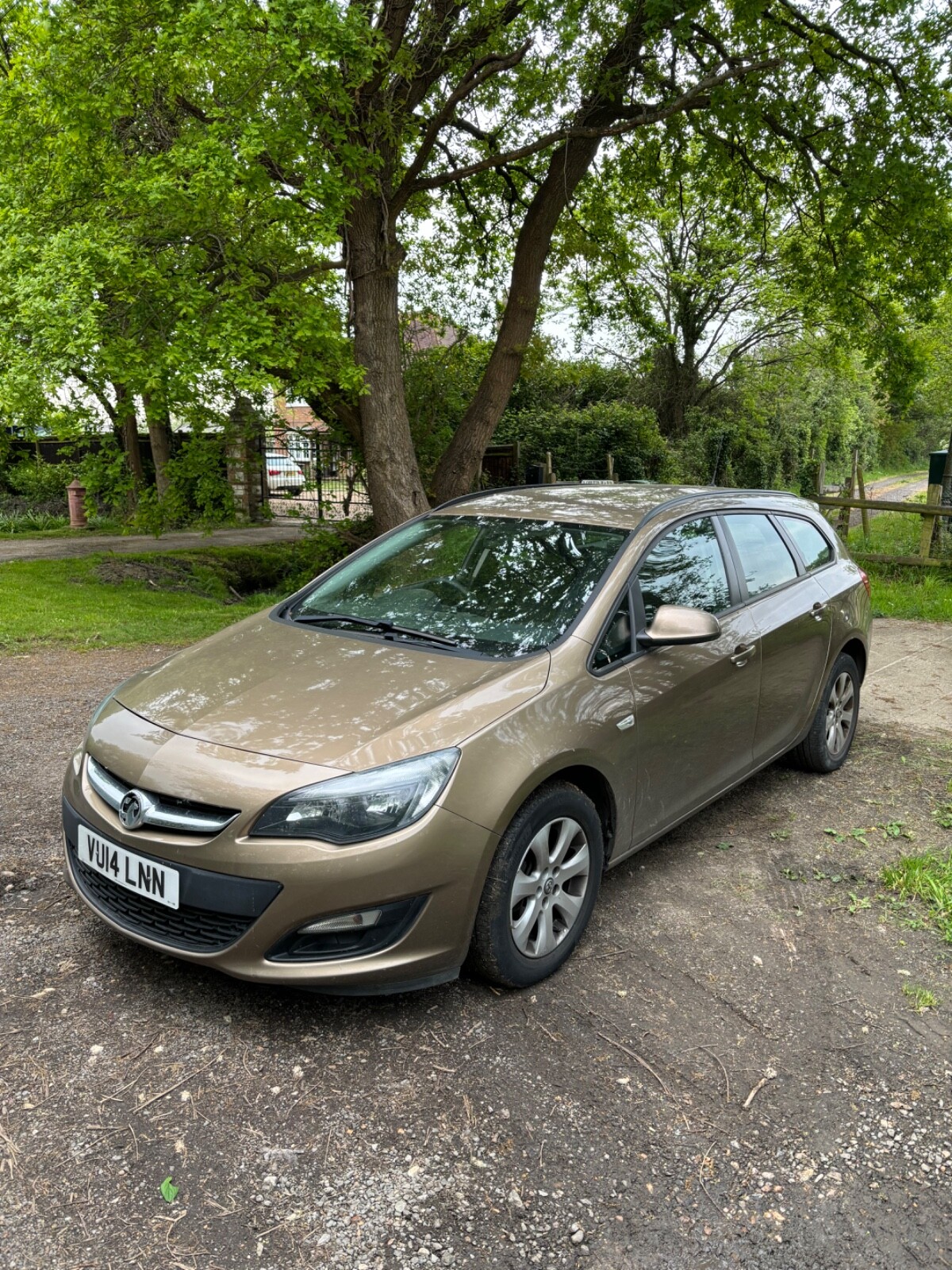 2014 Vauxhall Astra estate eBay