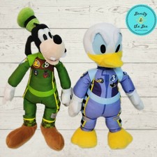 DISNEY Junior Mickey Mouse  The Roadster Racers Plush  GOOFEY  DONALD
