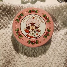 Vintage Strawberry Shortcake Necklace, Bracelet, Ring Jewelry Tin Set 1982 NOS