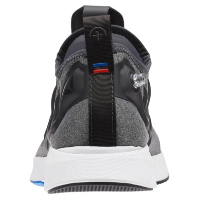Reebok Pump Supreme Hoodie (Coal/White/China Red/Awes) Men's Shoes