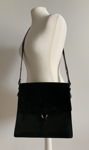 CLOSED SQUARE SHOULDER BAG LEDER TASCHE COLLEGE IN SCHWARZ