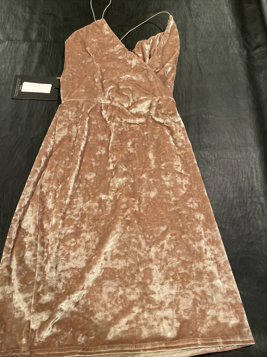 gold dress pretty little thing dress-gold August