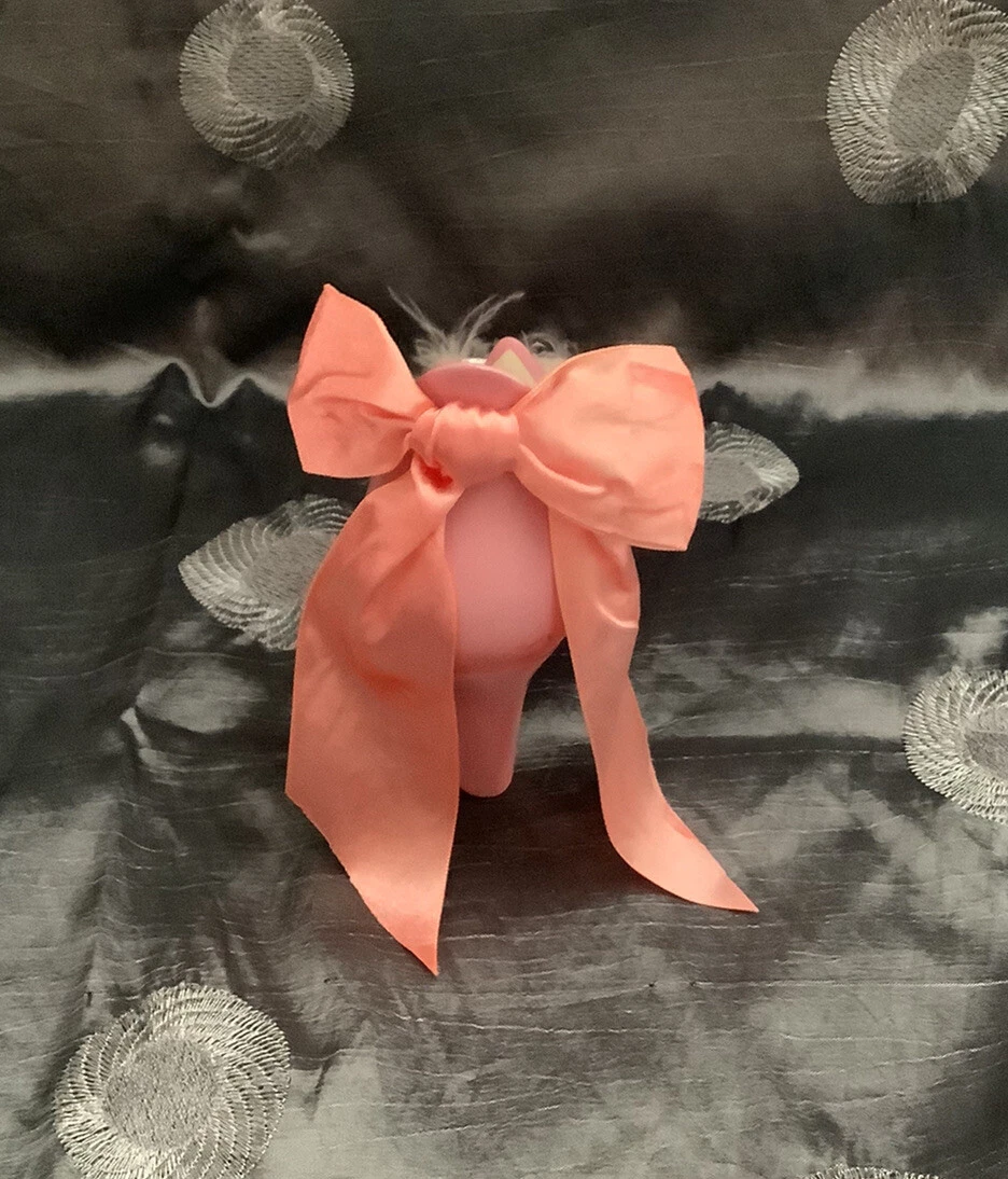 High heel shoe ring holder clearance