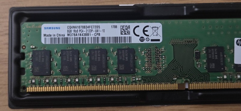 Samsung 8GB 1Rx8 PC4-2133P-UA1-10 Desktop RAM