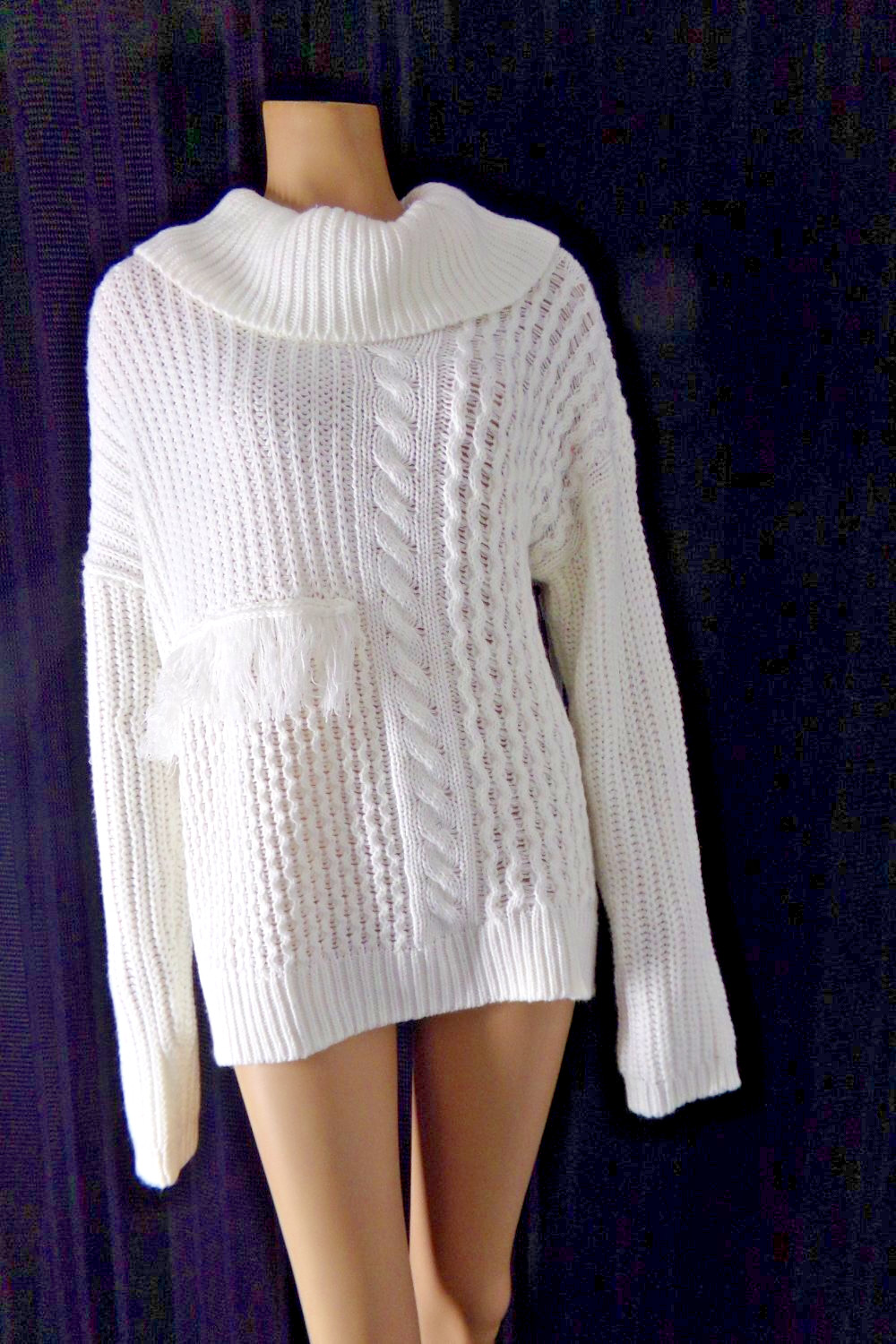 CALVIN KLEIN Sweater Pullover size Large winter white large Turtleneck collar NW