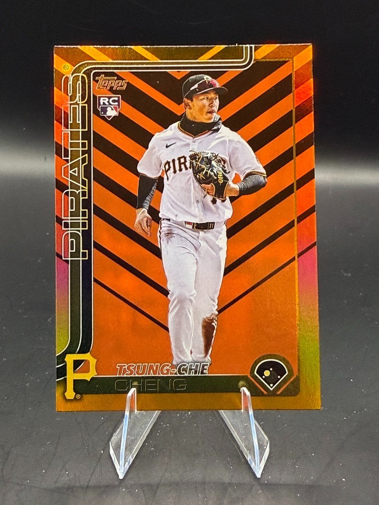 Tsung-Che Cheng 2025 Topps Update Halloween Holiday Foil RC #US72 Pirates