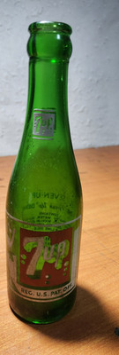 1948  Duraglas 7 up bottle 7 oz Fairmont, West Virginia