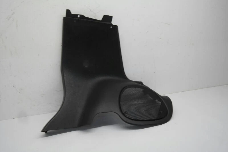 Chevrolet Corvette 2003-2004 moldura de altavoz trasero pilar B derecha Foto 2 de 4