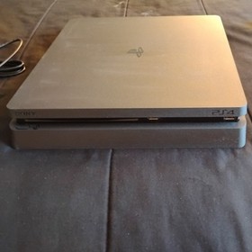 PlayStation 4 Slim 1TB