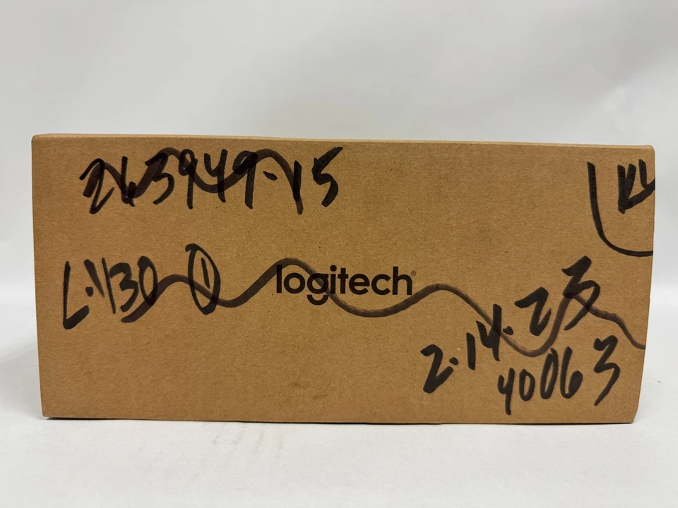 Logitech SWYTCH HUB VU0057 Auto-Sensing USB3.0 & HDMI2.0 Switch 952-000009 - Image 4 of 4