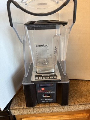 Blendtec ICB7 Commercial Smoother 20 amp Blender With Enclosure