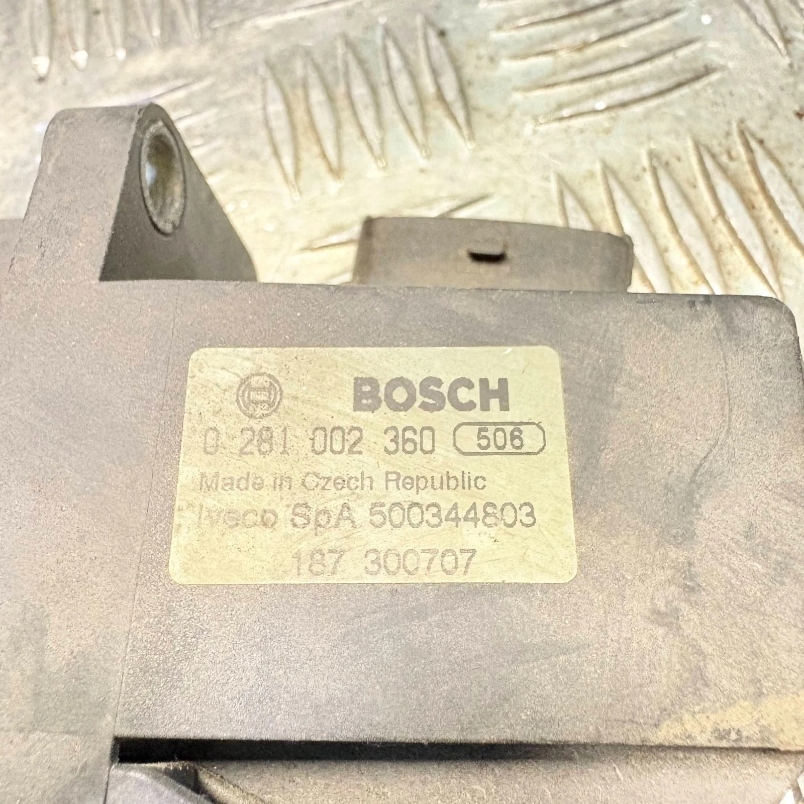 Bosch 0 281 002 360 Iveco 500344803 identification label