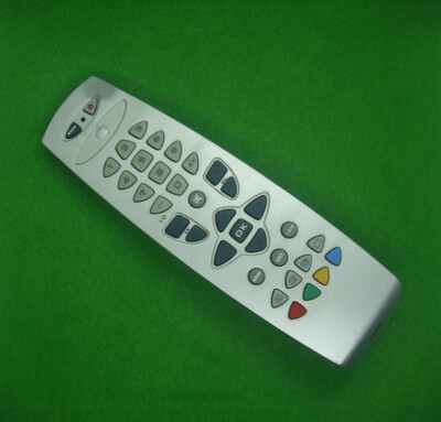 Universalfernbedienung One for All URC-7710 für TV