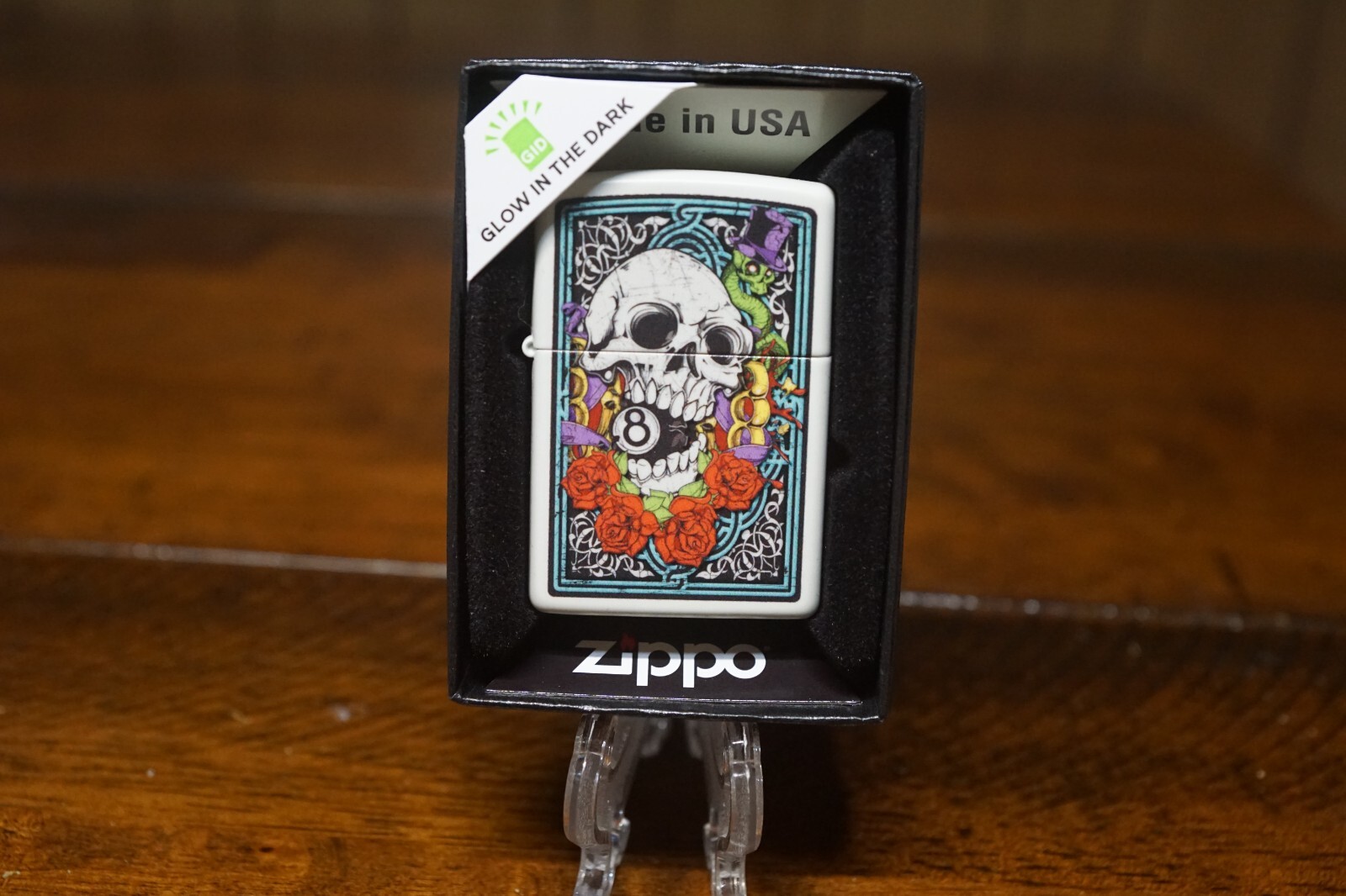 SKULL ROSES 8 BALL SNAKE BRASS KNUCKLES GLOW IN THE DARK ZIPPO LIGHTER