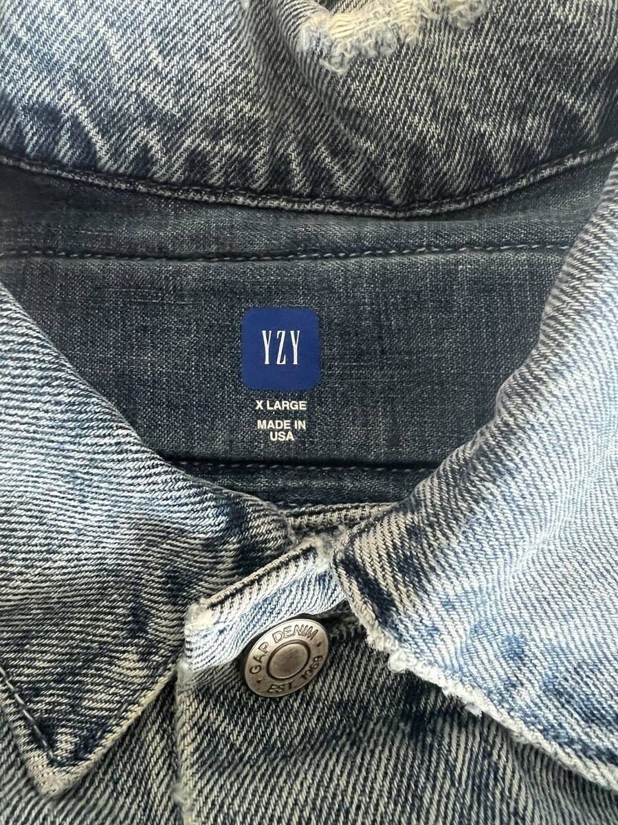 Yeezy Gap Engineered by Balenciaga Padded Denim Jacket Size Yeezy Gap Engineered by Balenciaga Padded Denim Jacket Size