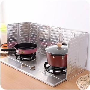 Kitchen Aluminium Foil Plate Gas Stove Oil Splatter Screen Cooking