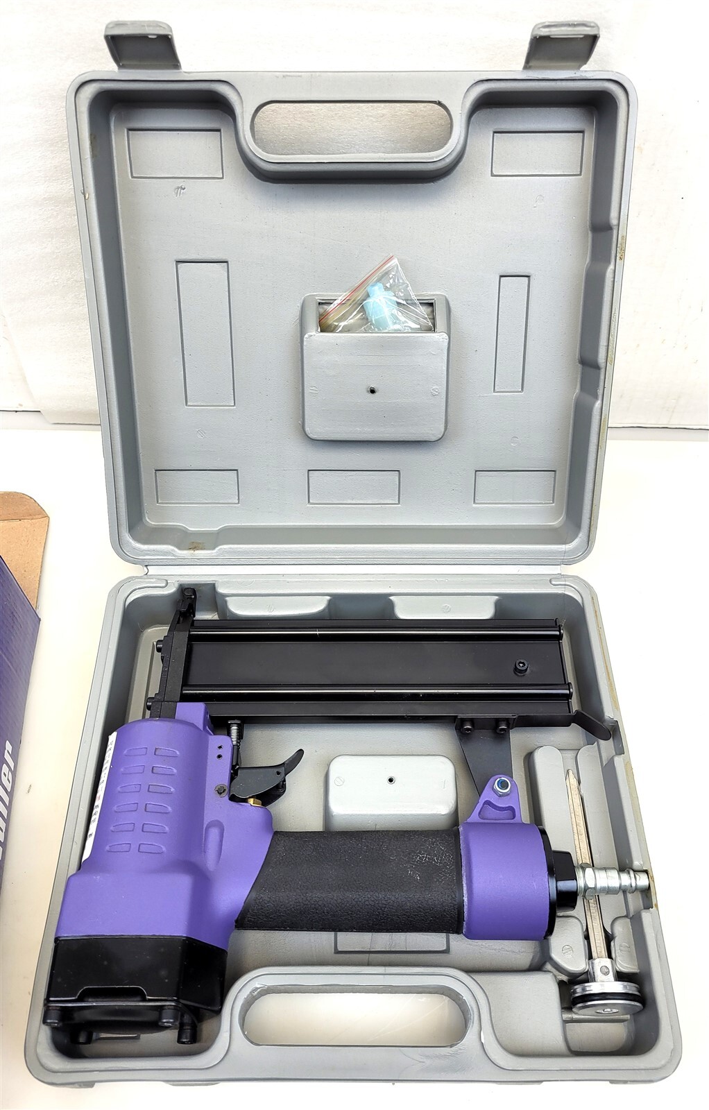 Central Pneumatic 46309 18 Gauge Air Brad Nailer + 1" 19/16" 13/4" Brads T389 eBay