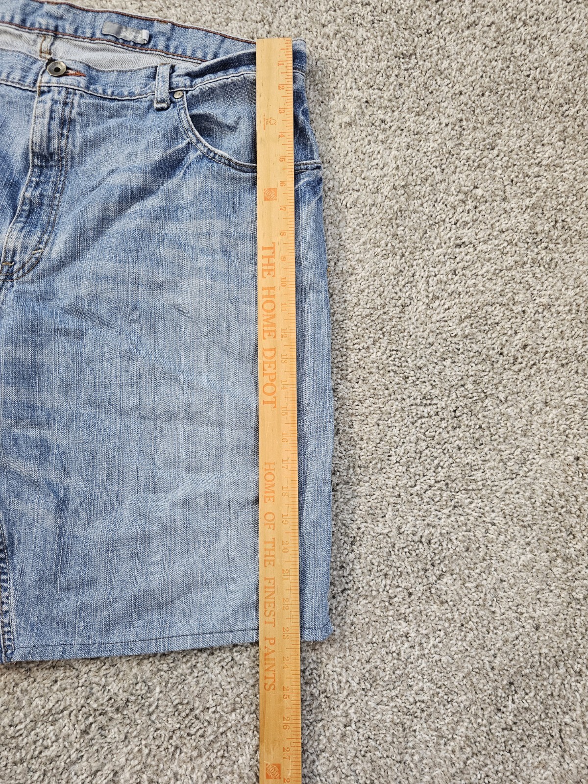 Levi Silver Tag Jean Shorts Men Sz 42/Blue Denim/Baggy-Loose Fit/Cut Off/Vtg.