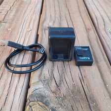 GoPro Dual Battery Charger AHBBP-301 for HERO 3  3 With One Battery AHDBT-302