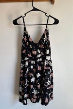 Black Floral Strappy V-neck Summer Dress / Womens S