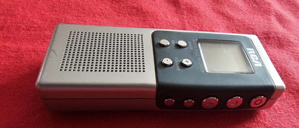 RCA RP5010B (8 MB, 3 Hours) Handheld Digital Voice Recorder Tested & cleaned - Image 4 of 4