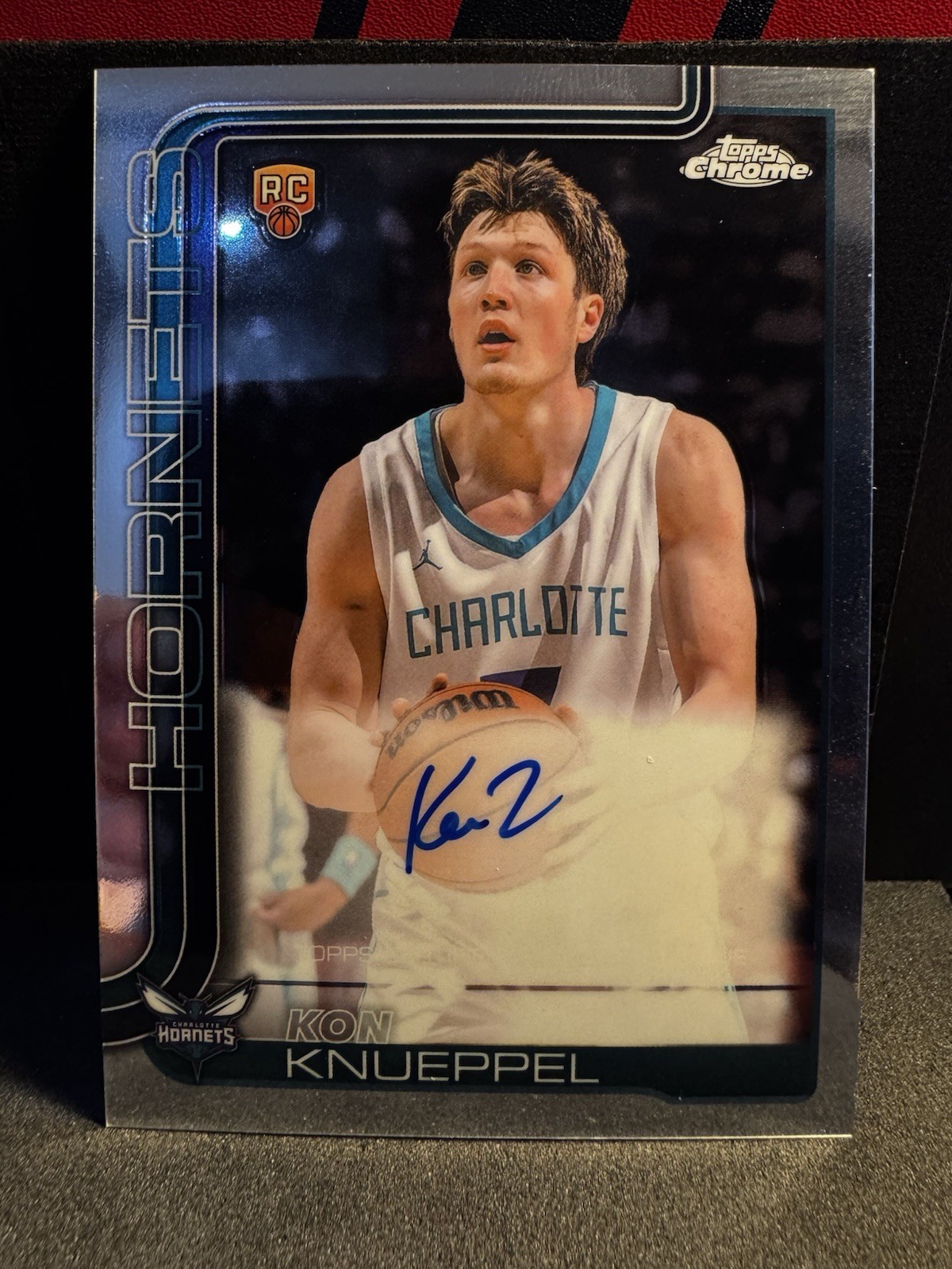 KON KNUEPPEL 2025-26 TOPPS CHROME #TCAR-KK ROOKIE AUTO RC HORNETS 3